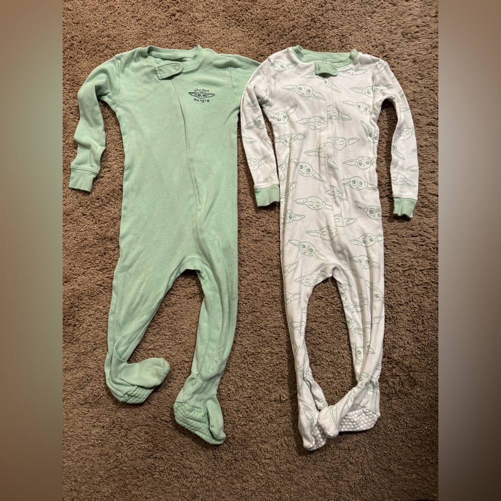 Star Wars Baby Yoda Kids Footies - Green and White